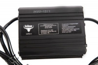 Зарядное устройство Rutrike для тяговых свинцово-кислотных аккумуляторов 24V10A 80-100Ah